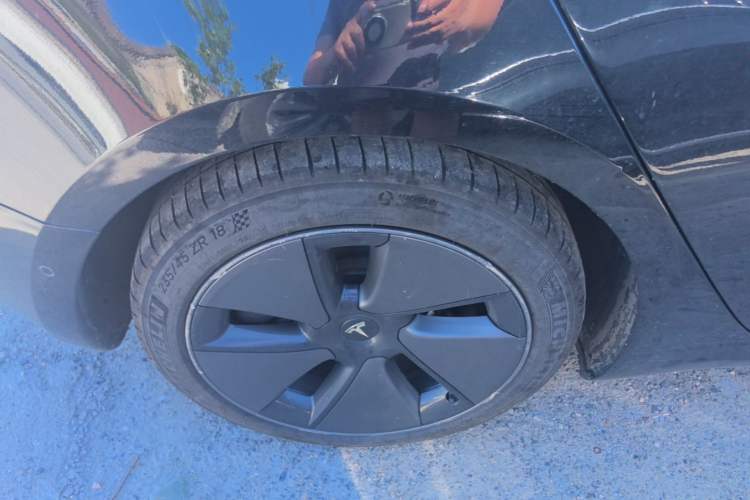 Used Tesla Model 3 2022 Rear-Wheel-Drive Version Right Rear Wheel Hub