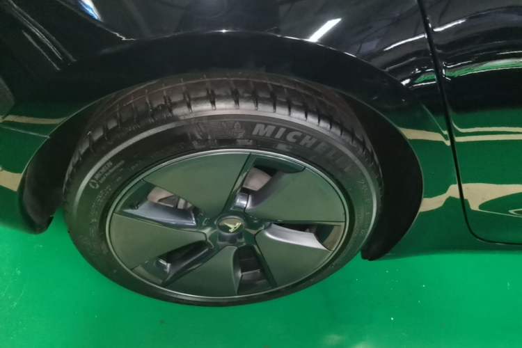 Used Tesla Model 3 2022 Rear-Wheel-Drive Version Right Rear Wheel Hub