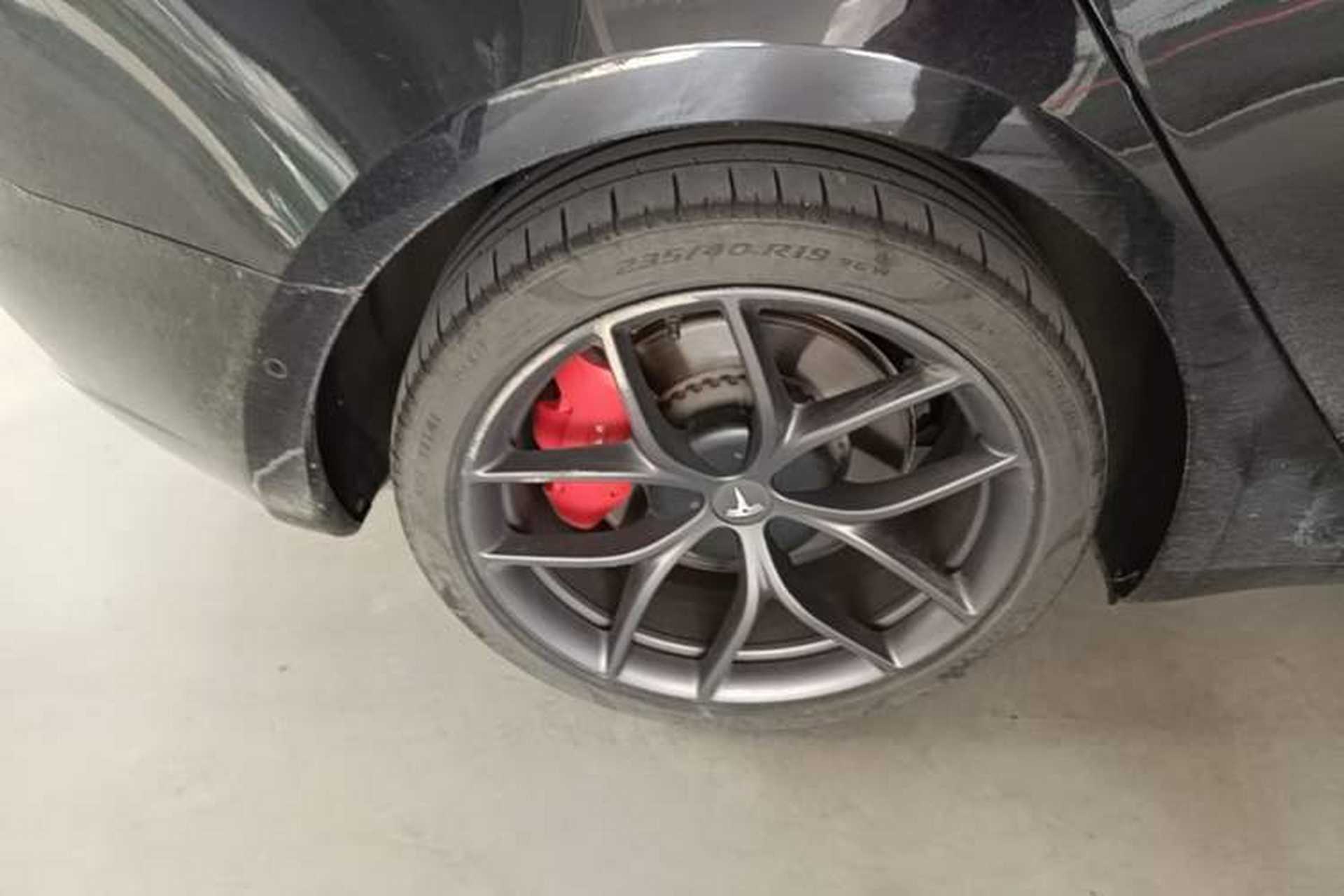 Used Tesla Model 3 2022 Performance High-Performance All-Wheel-Drive Version Right Rear Wheel Hub