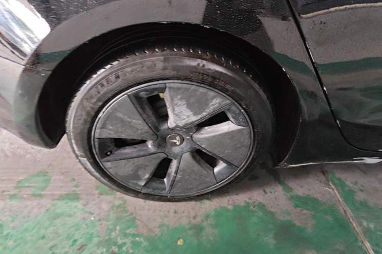 Used Tesla Model 3 2022 Rear-Wheel-Drive Version Right Rear Wheel Hub