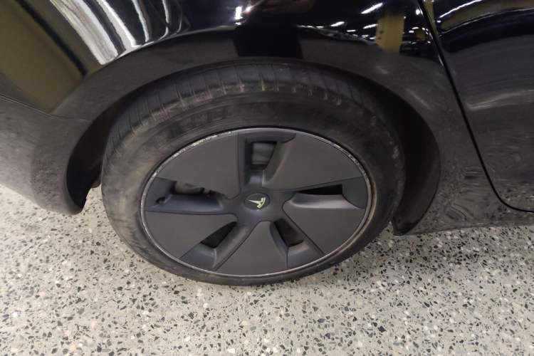 Used Tesla Model 3 2022 Rear-Wheel-Drive Version Right Rear Wheel Hub