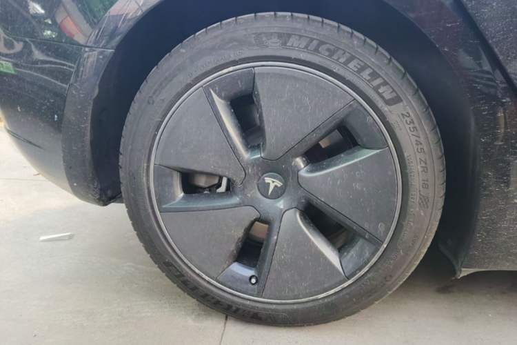 Used Tesla Model 3 2022 Rear-Wheel-Drive Version Right Rear Wheel Hub