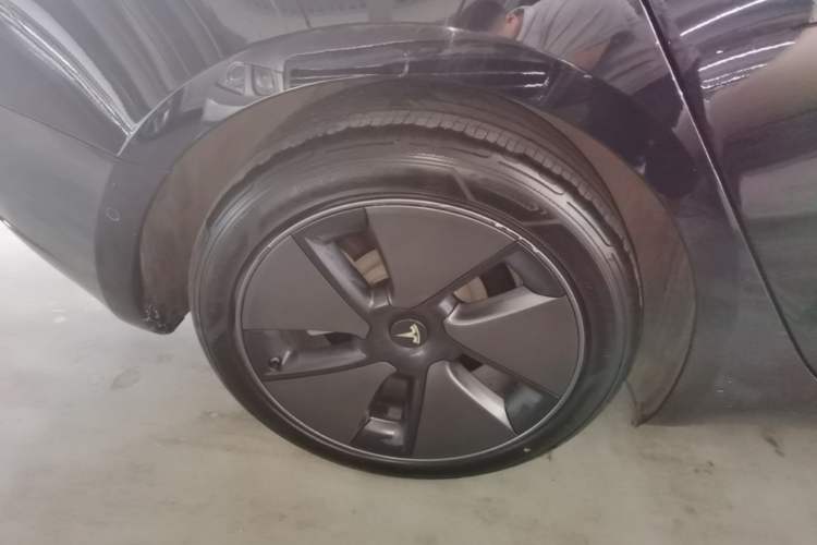 Used Tesla Model 3 2022 Rear-Wheel-Drive Version Right Rear Wheel Hub