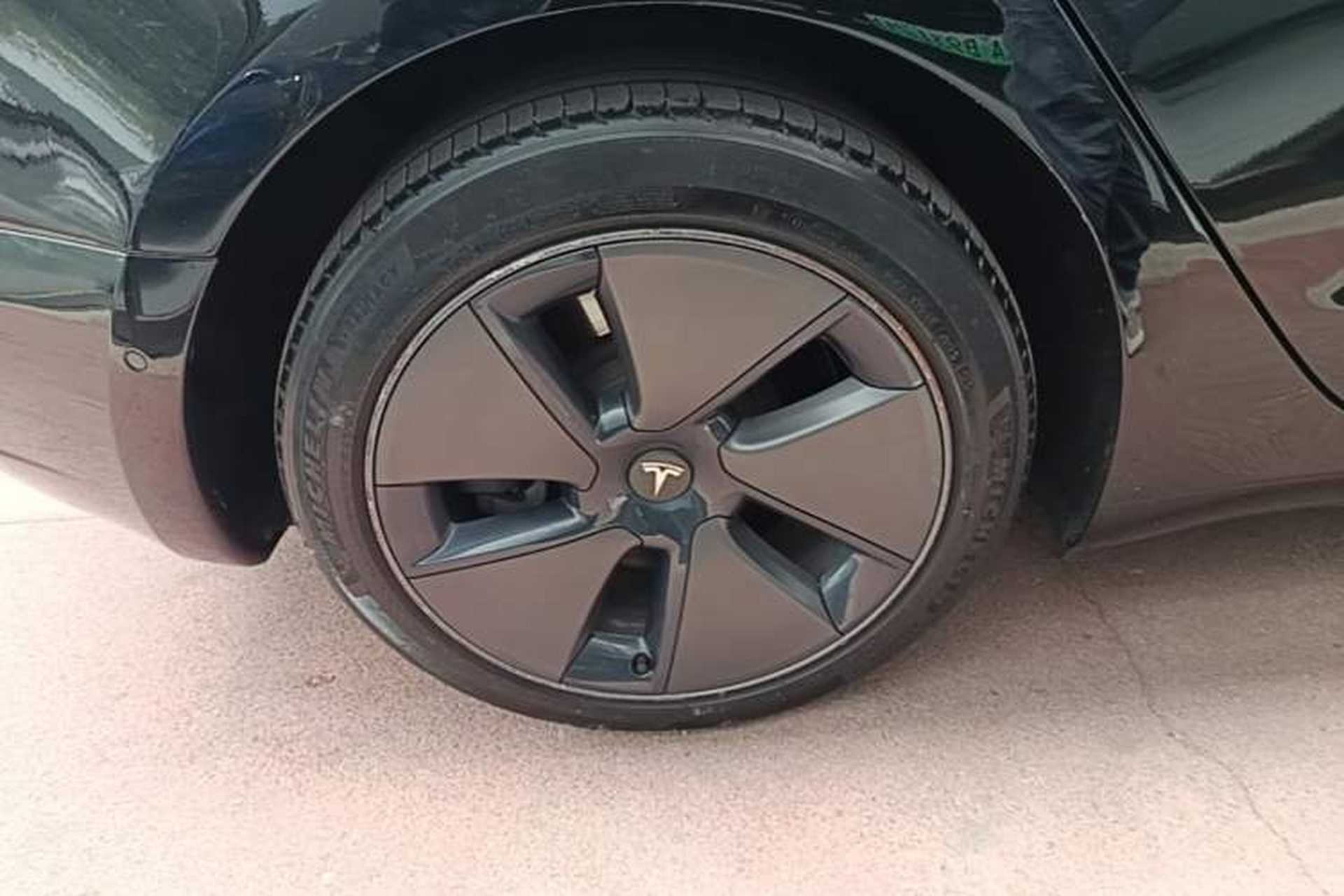 Used Tesla Model 3 2022 Rear-Wheel-Drive Version Right Rear Wheel Hub
