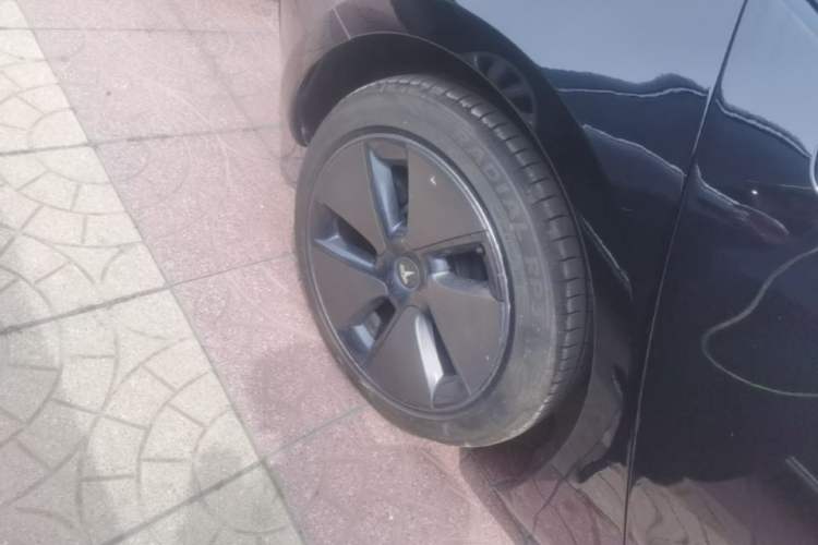 Used Tesla Model 3 2022 Rear-Wheel-Drive Version Right Rear Wheel Hub