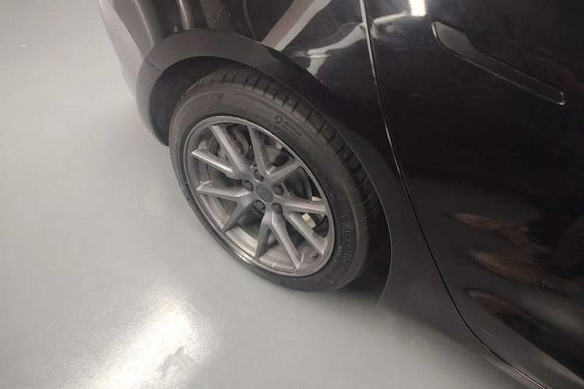 Used Tesla Model 3 2022 Rear-Wheel-Drive Version Right Rear Wheel Hub