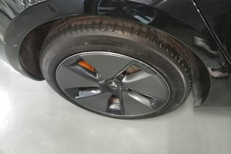 Used Tesla Model 3 2022 Rear-Wheel-Drive Version Right Rear Wheel Hub