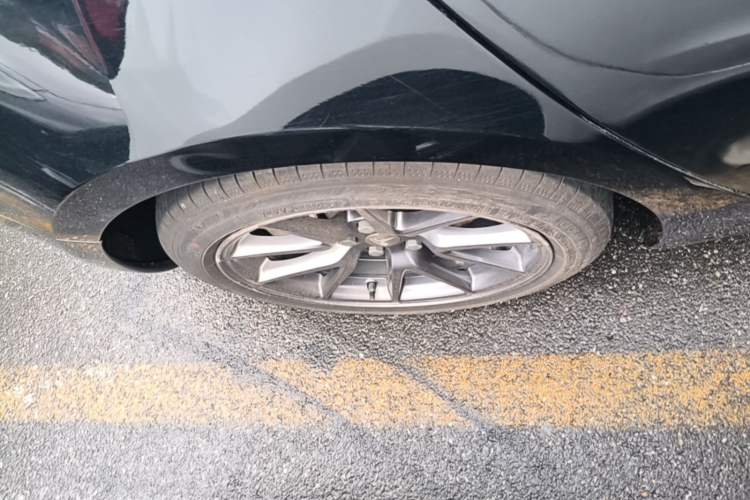 Used Tesla Model 3 2022 Rear-Wheel-Drive Version Right Rear Wheel Hub