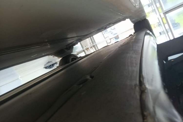 Used Tesla Model 3 2022 Rear-Wheel-Drive Version Right Side Sill