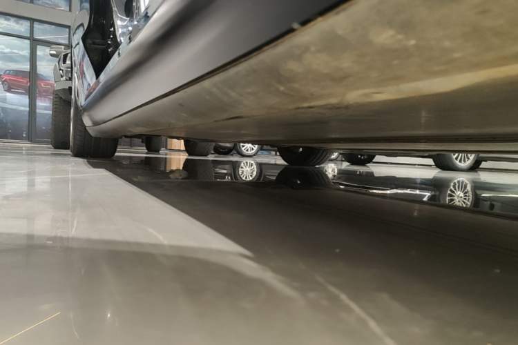 Used Tesla Model 3 2022 Rear-Wheel-Drive Version Right Side Sill