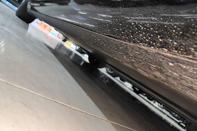 Used Tesla Model 3 2022 Rear-Wheel-Drive Version Right Side Sill