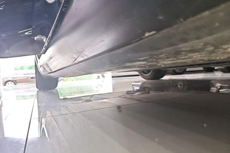 Used Tesla Model 3 2022 Rear-Wheel-Drive Version Right Side Sill