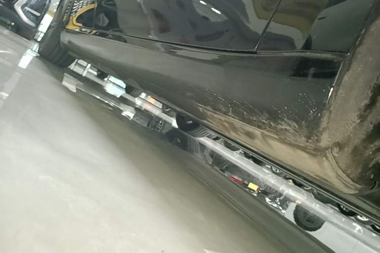 Used Tesla Model 3 2022 Rear-Wheel-Drive Version Right Side Sill