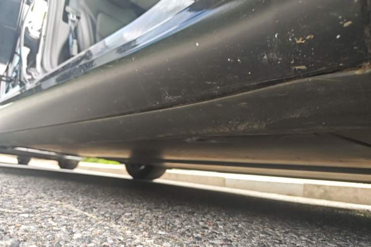 Used Tesla Model 3 2022 Rear-Wheel-Drive Version Right Side Sill