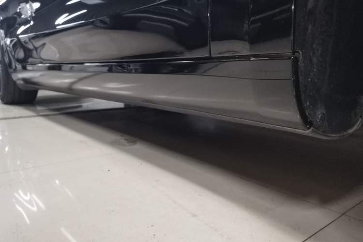 Used Tesla Model 3 2022 Rear-Wheel-Drive Version Right Side Sill