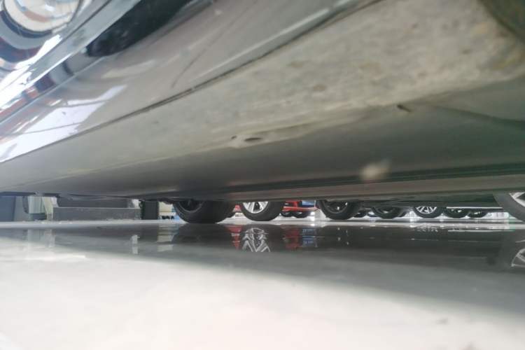 Used Tesla Model 3 2022 Rear-Wheel-Drive Version Right Side Sill