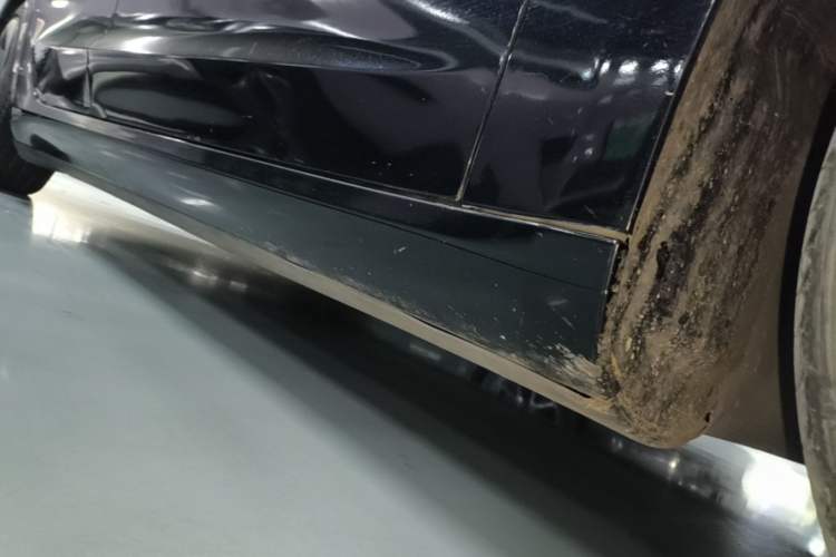 Used Tesla Model 3 2022 Rear-Wheel-Drive Version Right Side Sill