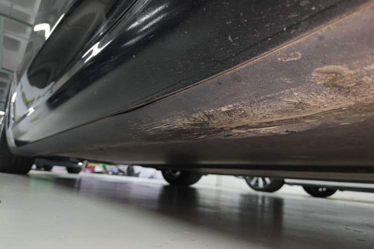 Used Tesla Model 3 2022 Rear-Wheel-Drive Version Right Side Sill