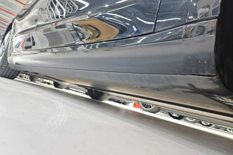 Used Tesla Model 3 2022 Rear-Wheel-Drive Version Right Side Sill