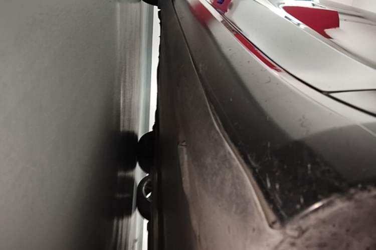 Used Tesla Model 3 2022 Rear-Wheel-Drive Version Right Side Sill