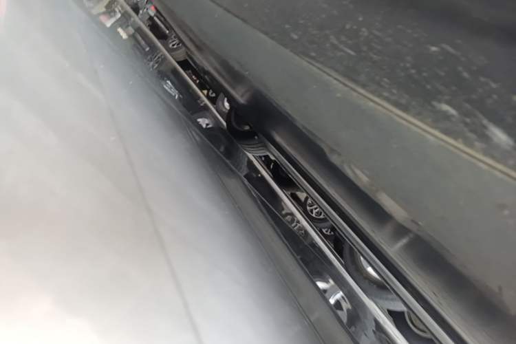 Used Tesla Model 3 2022 Performance High-Performance All-Wheel-Drive Version Right Side Sill