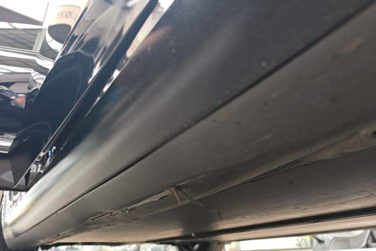 Used Tesla Model 3 2022 Rear-Wheel-Drive Version Right Side Sill