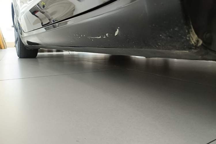 Used Tesla Model 3 2022 Rear-Wheel-Drive Version Right Side Sill