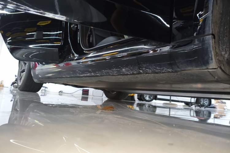 Used Tesla Model 3 2022 Rear-Wheel-Drive Version Right Side Sill