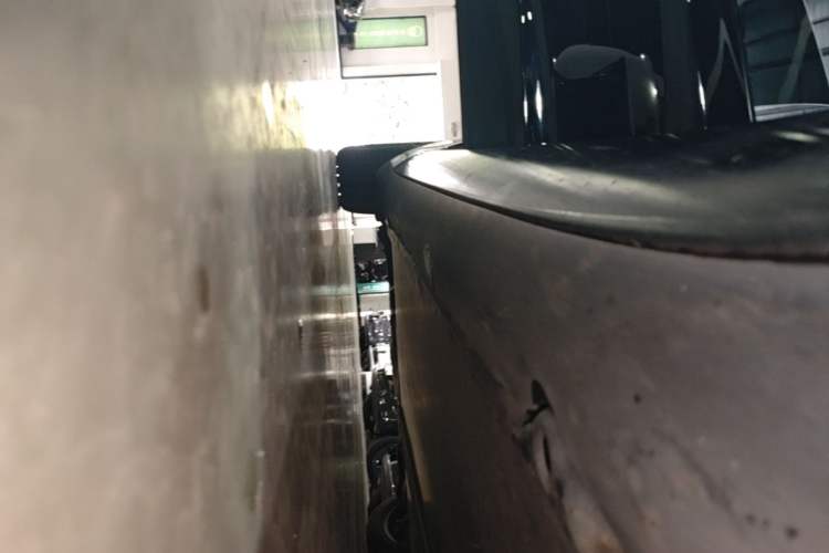 Used Tesla Model 3 2022 Rear-Wheel-Drive Version Right Side Sill