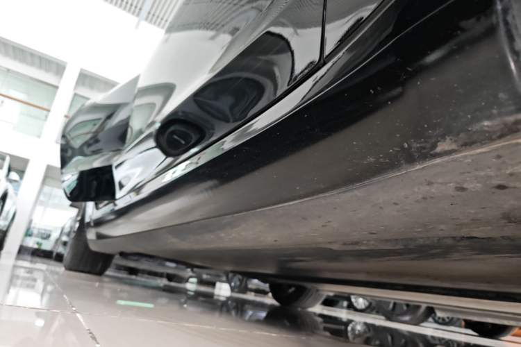 Used Tesla Model 3 2022 Rear-Wheel-Drive Version Right Side Sill