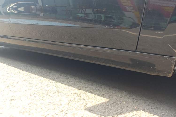Used Tesla Model 3 2022 Rear-Wheel-Drive Version Right Side Sill