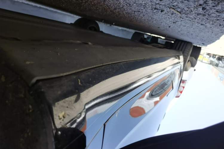 Used Tesla Model 3 2022 Rear-Wheel-Drive Version Right Side Sill