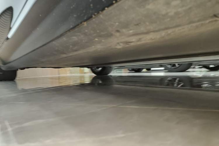 Used Tesla Model 3 2022 Rear-Wheel-Drive Version Right Side Sill