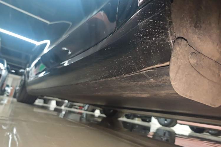 Used Tesla Model 3 2022 Rear-Wheel-Drive Version Right Side Sill