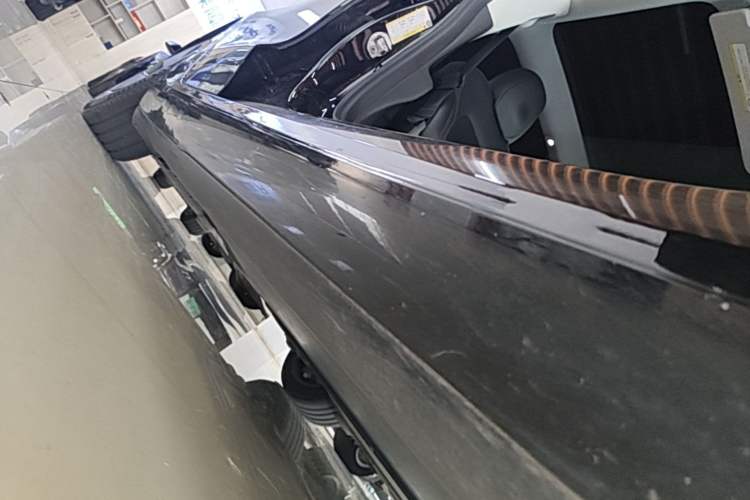 Used Tesla Model 3 2022 Rear-Wheel-Drive Version Right Side Sill