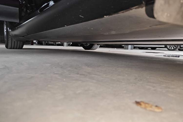 Used Tesla Model 3 2022 Rear-Wheel-Drive Version Right Side Sill