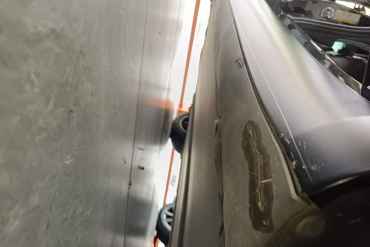 Used Tesla Model 3 2022 Rear-Wheel-Drive Version Right Side Sill