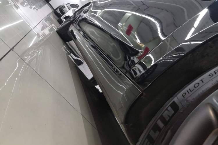 Used Tesla Model 3 2022 Performance High-Performance All-Wheel-Drive Version Right Side Sill