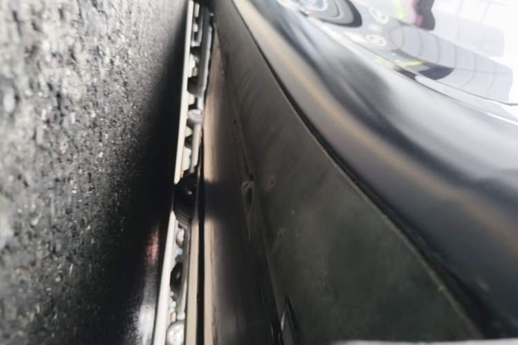 Used Tesla Model 3 2022 Rear-Wheel-Drive Version Right Side Sill