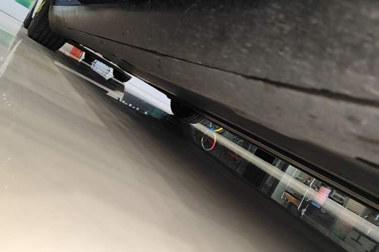 Used Tesla Model 3 2022 Rear-Wheel-Drive Version Right Side Sill