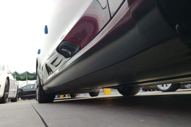 Used Tesla Model 3 2022 Rear-Wheel-Drive Version Right Side Sill