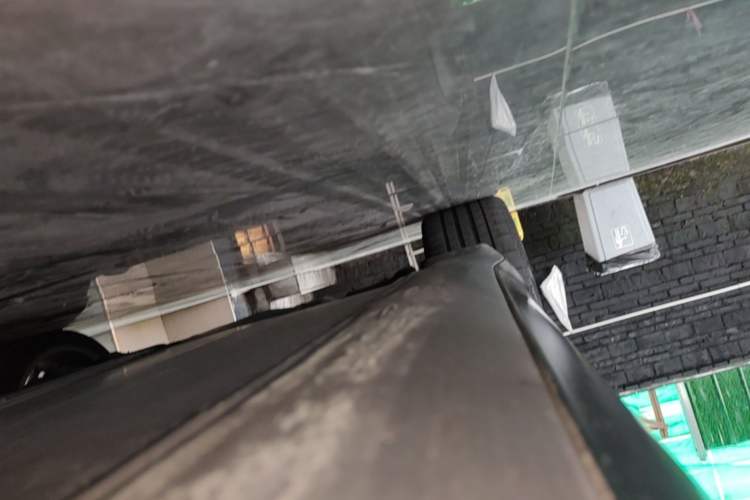 Used Tesla Model 3 2022 Performance High-Performance All-Wheel-Drive Version Right Side Sill