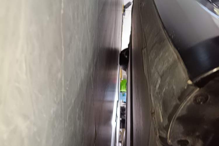 Used Tesla Model 3 2022 Rear-Wheel-Drive Version Right Side Sill