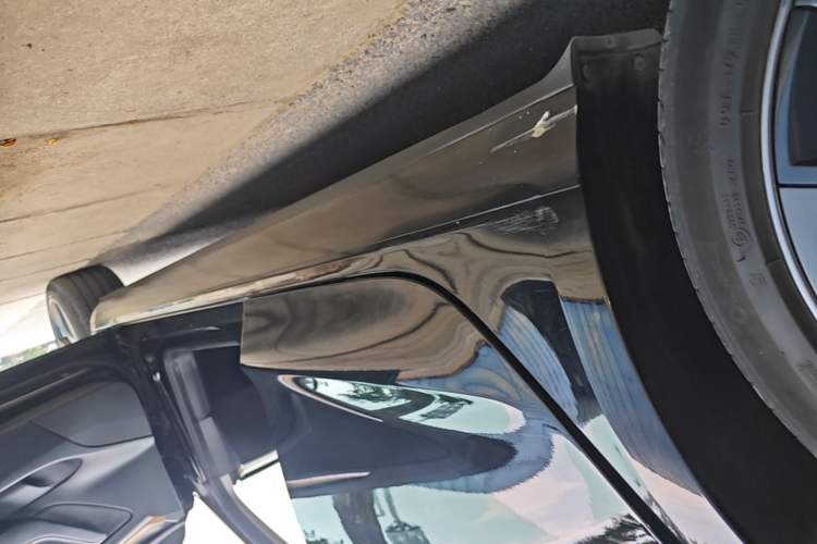 Used Tesla Model 3 2022 Rear-Wheel-Drive Version Right Side Sill