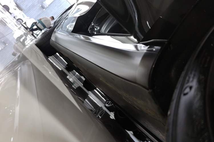 Used Tesla Model 3 2022 Rear-Wheel-Drive Version Right Side Sill