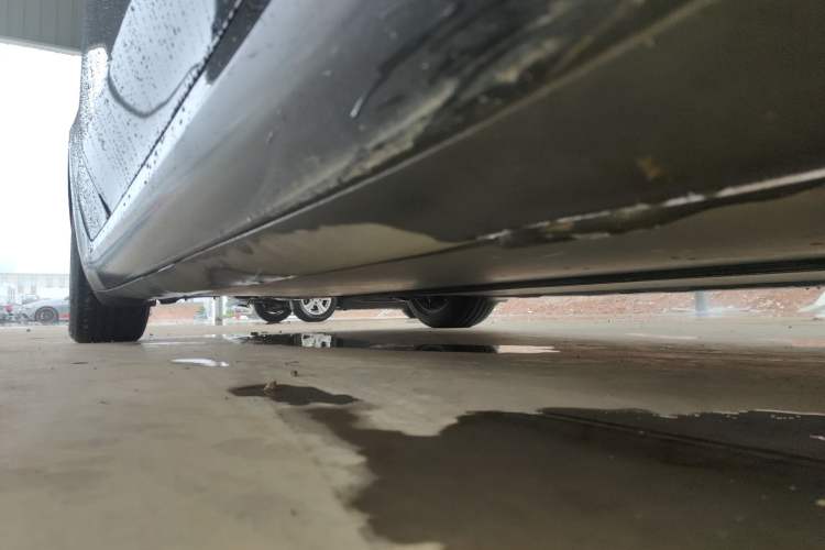 Used Tesla Model 3 2022 Rear-Wheel-Drive Version Right Side Sill