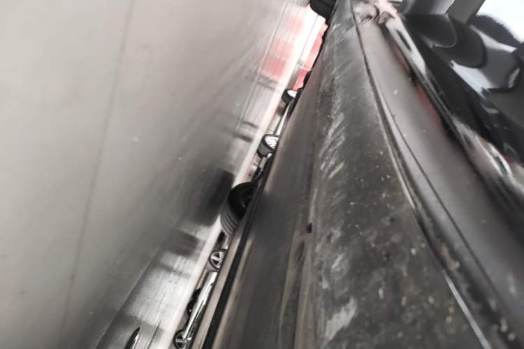Used Tesla Model 3 2022 Rear-Wheel-Drive Version Right Side Sill