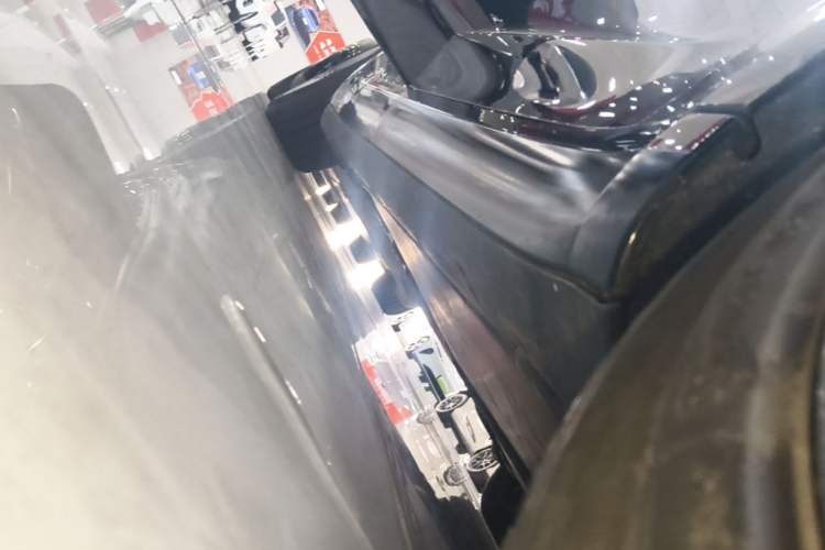 Used Tesla Model 3 2022 Rear-Wheel-Drive Version Right Side Sill