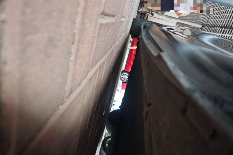 Used Tesla Model 3 2022 Rear-Wheel-Drive Version Right Side Sill