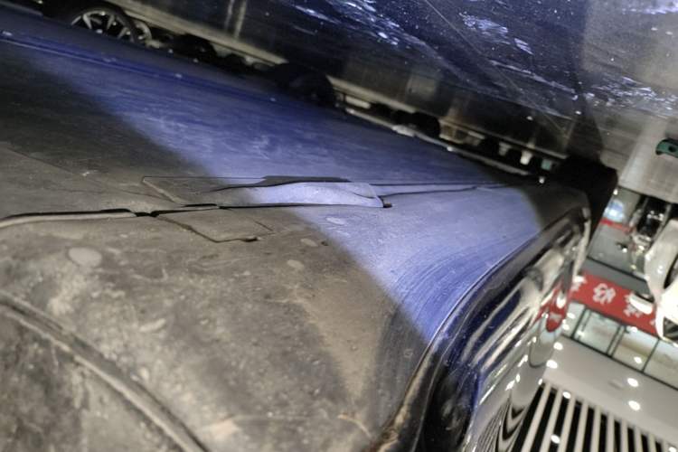 Used Tesla Model 3 2022 Rear-Wheel-Drive Version Right Side Sill